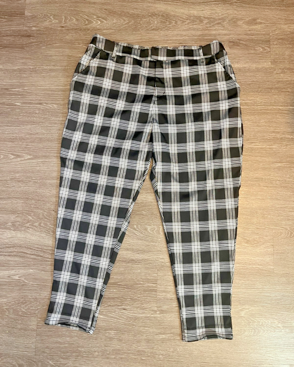 Hot Topic Womens Black White Plaid Tapered Trousers Elastic Back Pants Plus 3